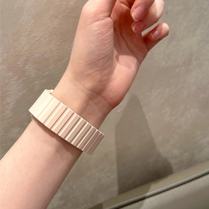 Boucle papillon en céramique